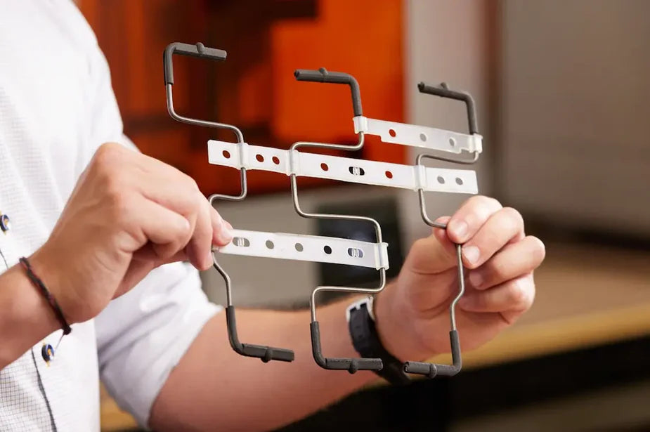 Brose, Otomotiv Üretimini Güçlendirmek İçin SLA ve SLS Teknolojilerini Kullanıyor